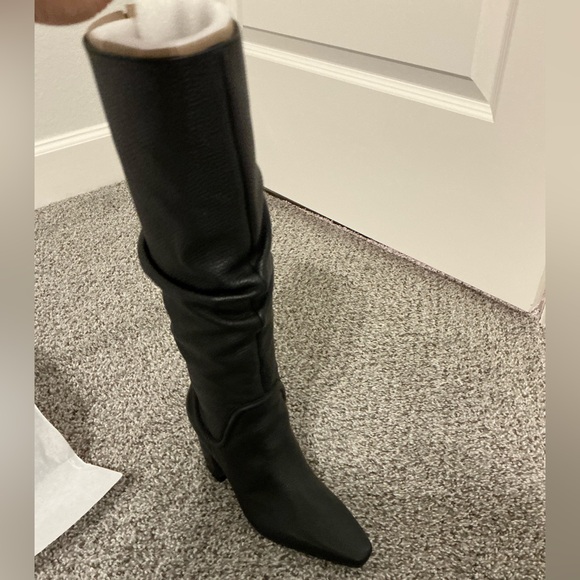 Vince Camuto Black Heeled Chelsey Boots - Picture 5 of 11